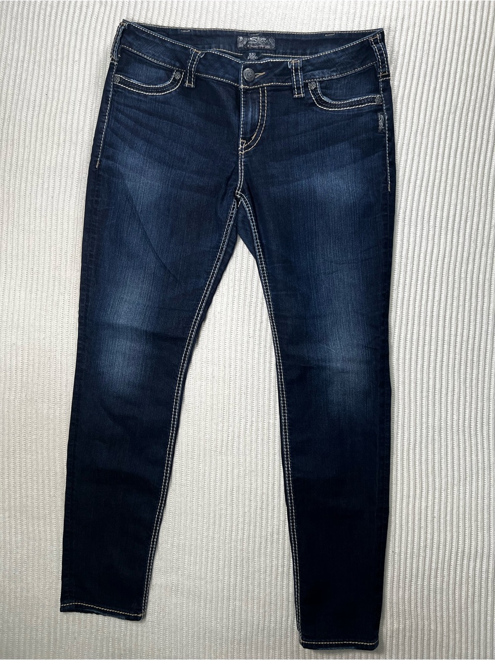 A-004 Silver Suki Jeggings 34W/31L Dark Wash Skinny Jeans - Classic Indigo